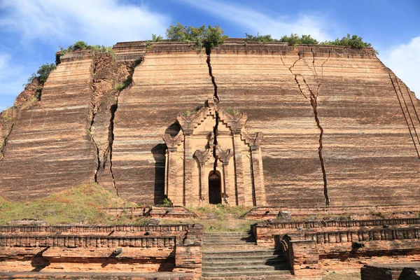 Szczegóły zniszczony mingun Pagoda — Zdjęcie stockowe