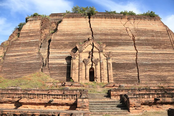 Szczegóły zniszczony mingun Pagoda — Zdjęcie stockowe