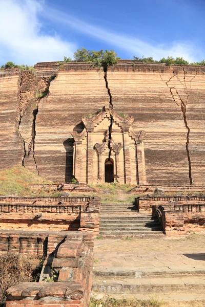 Detail zničených mingun pagoda — Stock fotografie