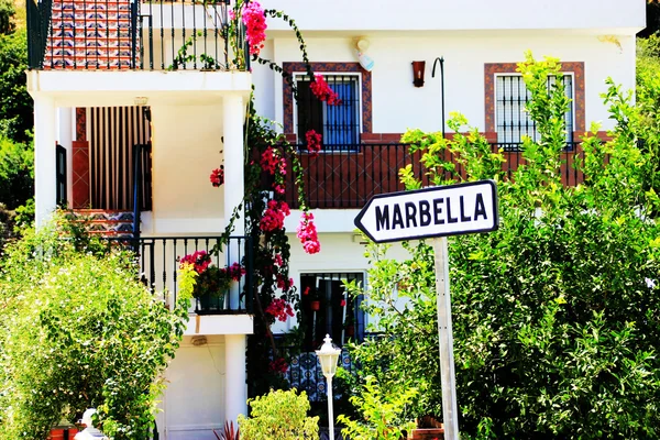 Signe de marbella, dans le village — Photo