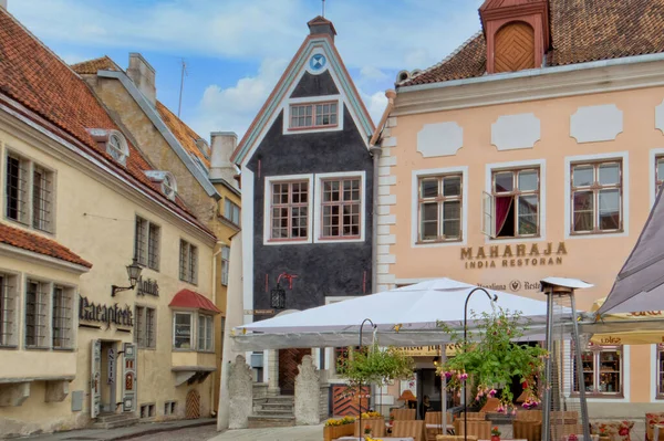 Tallin Ciudad Vieja Farmacia Plaza Del Ayuntamiento Fue Construida Siglo — Foto de Stock