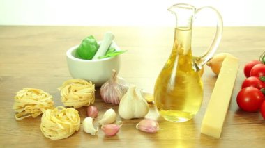 İtalyan yemeği malzemeler ahşap tablo