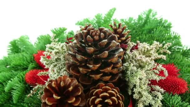 Mooie traditionele kerst decoratie achtergrond met vertakking van de beslissingsstructuur xmas — Stockvideo