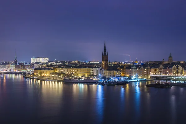 Riddarholmen por la noche, Estocolmo, Suecia . — Foto de Stock