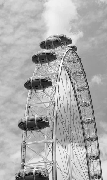 Колесо обозрения London Eye — стоковое фото