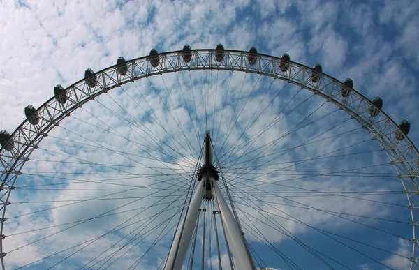 London Augen Riesenrad fahren — Stockfoto