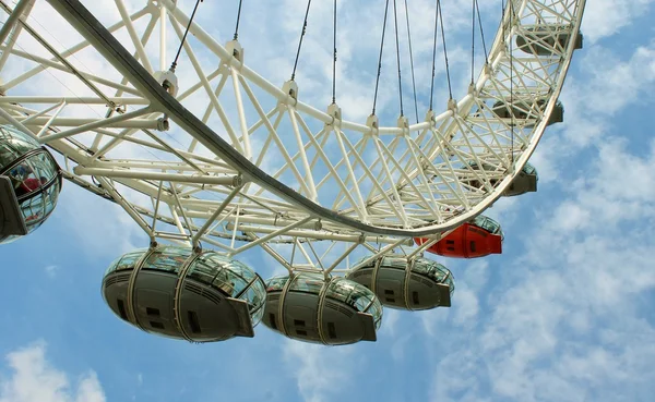 Чортове колесо огляду London Eye їзди — стокове фото