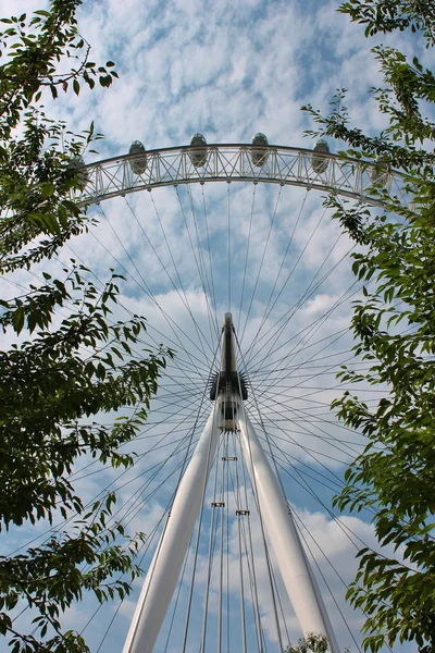 London Eye passeio de roda gigante — Fotografia de Stock