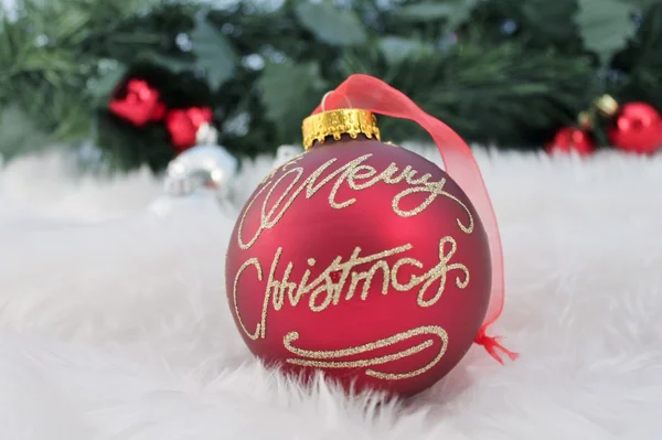 Weihnachtsdekoration mit Kunstschnee — Stockfoto