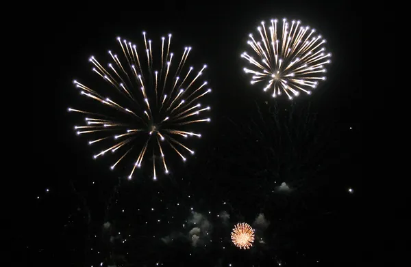 Fuegos artificiales exhibición evento fondo celebrar — Foto de Stock