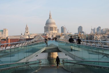 St Paul Katedrali ve millennium Köprüsü, Londra, İngiltere