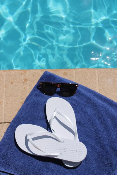 Urlaub am Pool malerisch — Stockfoto