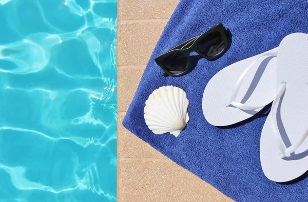 Férias na piscina cenário de férias — Fotografia de Stock