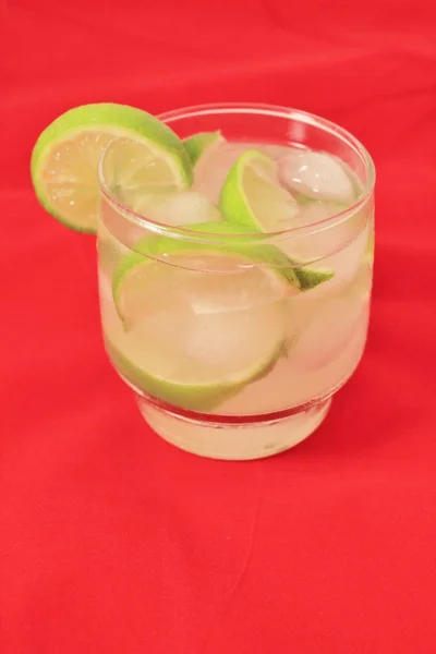 Cocktail - caipirinha nationella dryck av Brasilien — Stockfoto