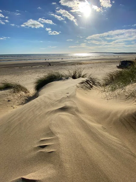 Camber Sands East Sussex Utsikt Sanddyner Med Himmel Sanddyner Holdt – stockfoto