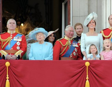 Kraliçe Elizabeth, ben Londra 6102018 Prens Charles Meghan Bataklık Kraliçesi Elizabeth ve Camilla Parker Bowles, Sussex Düşesi, Cornwall Dükü ve Düşesi Balkon Kraliçesi Doğum Günü, Londra 'nın renkli basın fotoğrafları-