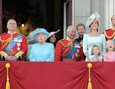 Kraliçe Elizabeth, ben Londra 6102018 Prens Charles Meghan Bataklık Kraliçesi Elizabeth ve Camilla Parker Bowles, Sussex Düşesi, Cornwall Dükü ve Düşesi Balkon Kraliçesi Doğum Günü, Londra 'nın renkli basın fotoğrafları-