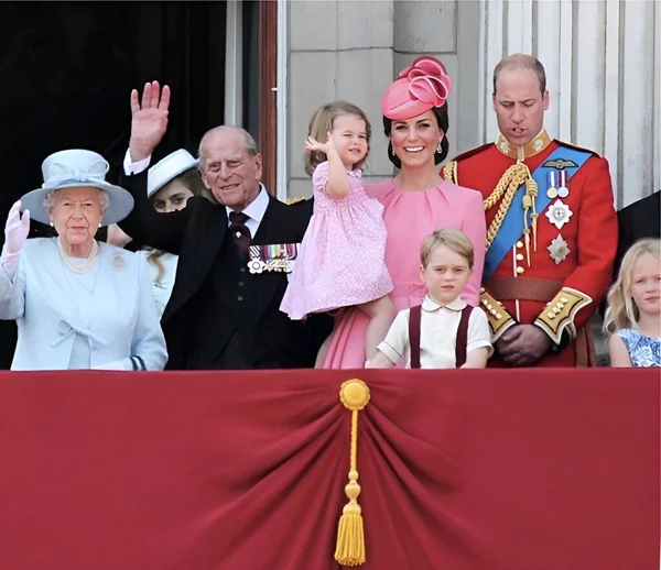 Ratu Elizabeth Keluarga Kerajaan Istana Buckingham London Juni 2017 Trooping — Stok Foto