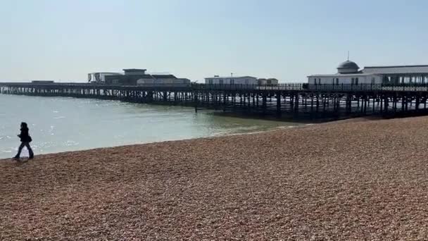 Hastings East Sussex June 2022 Footage Hastings Pier Silhouette Beach — Vídeos de Stock
