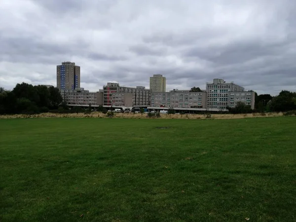 London 2021 Słynna Posiadłość Rady Farmerskiej Broadwater Corbusian Eksperyment Mieszkaniach — Zdjęcie stockowe