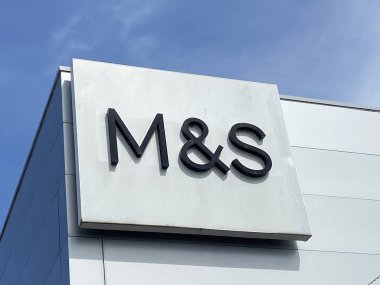Marks ve Spencer, Hastings, Doğu Sussex UK, 20.5.22: Marks ve Spencer M & S perakende satış mağazası logosu olarak da bilinir.