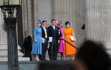 Londra, İngiltere. 3 Haziran 2022 'de İskoçya Başbakanı Nicola Sturgeon ve eşi, Queens saltanatı için düzenlenen Platin Yıl Kutlamaları kapsamında St Pauls Katedrali' ndeki Ulusal Şükran Günü Servisine katılmak üzere St. Pauls 'a geldiler.