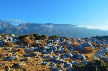 Girit Adası 'ndaki Omalos' taki dağ manzarası, Beyaz Dağlar, Yunanistan