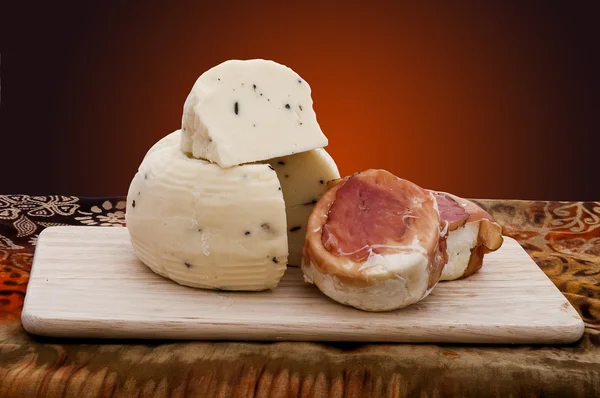 Cheese with truffles — Stock Photo, Image
