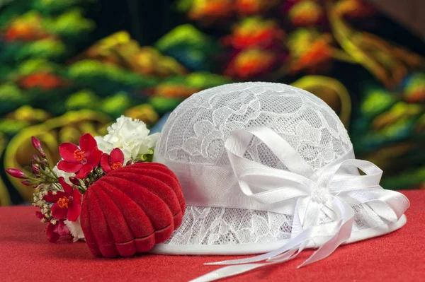 Bryllupsgaver og blomster – stockfoto