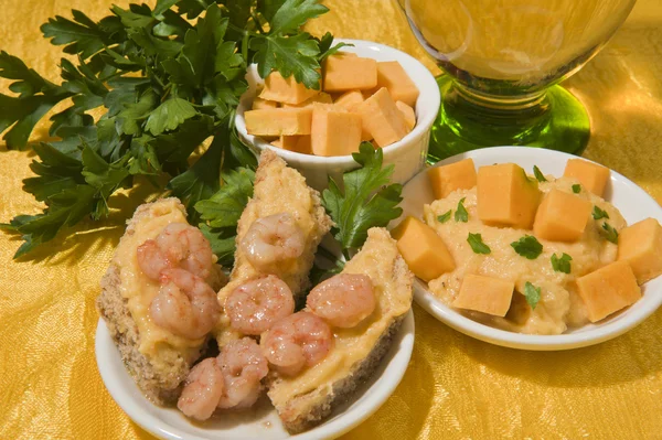 Cream of pumpkin and shrimp with nutmeg and parsley — Stock Photo, Image