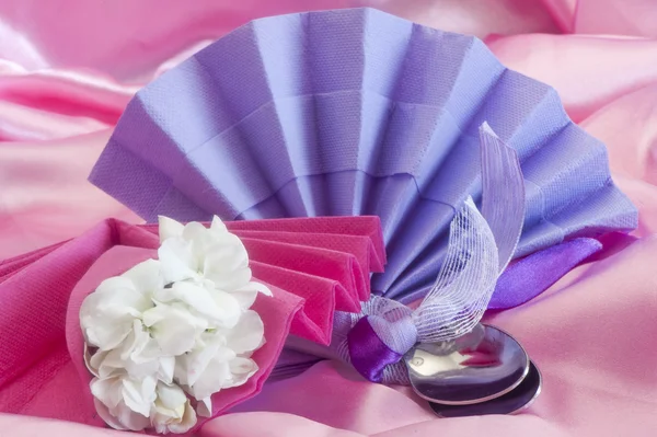 Elegantní origami ubrousky — Stock fotografie