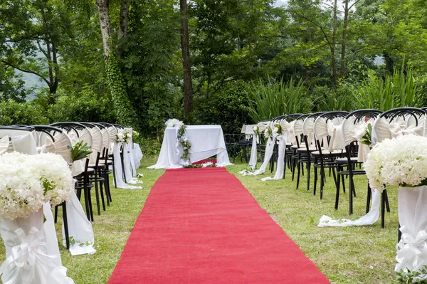 Adventist outdoor wedding — Stock Photo, Image