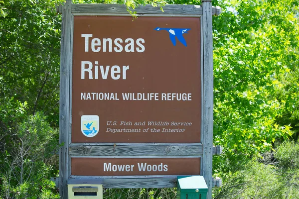 テナス川国立野生生物保護区の森 エイプリル社米国2018年27日 魚野生動物サービス部内テンサス川国立野生生物保護区の標識は モーワーウッズセクションに注意してください — ストック写真