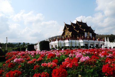 Royalparkrajapruek horkumlong