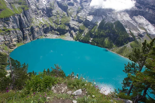 Hermoso Oeschinensee Oberland Bernés Suiza — Foto de Stock
