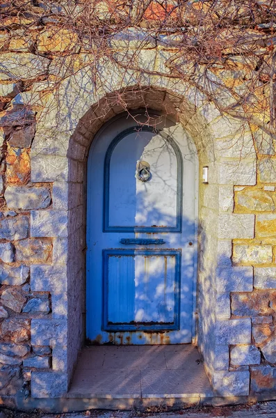 Mavi kapı — Stok fotoğraf