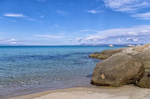 Mar e costa na Sithonia, Chalkidiki, Grecia — Fotografia de Stock