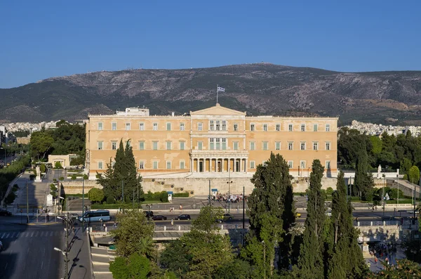 El edificio del parlamento griego, en Atenas, Grecia —  Fotos de Stock