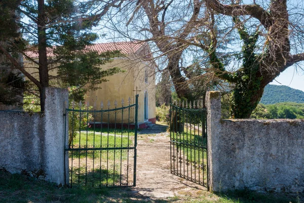Brána Malého Kostela Vesnici Strinilas Korfu Řecko — Stock fotografie