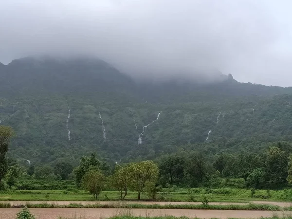 Water Flowing Mountains Rain — Stock Photo, Image