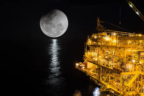 Offshore Noche Industria Petróleo Gas Producción Petróleo Tubería Fondo Super — Foto de Stock
