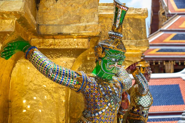 Templo Buda Esmeralda Gigante Tailândia — Fotografia de Stock