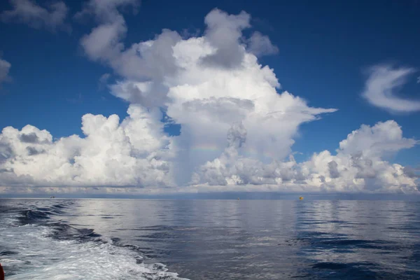 Mer Sur Fond Bleu Ciel Lumière Soleil — Photo