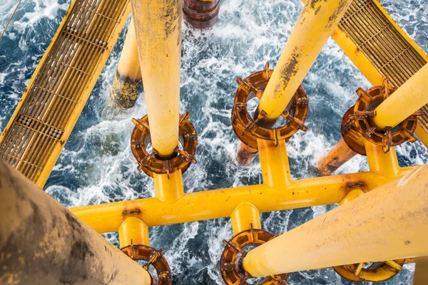 Offshore Boor Gele Olie Gas Productie Aardoliepijpleiding — Stockfoto