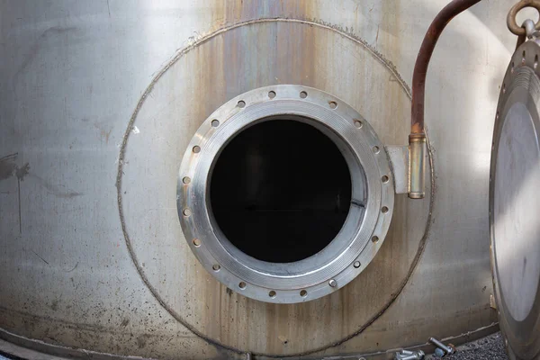 Tanque Inoxidável Com Bueiro Químico Aberto Espaço Confinado — Fotografia de Stock