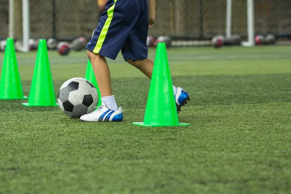 Tactiques Ballon Football Sur Gazon Avec Cône Pour Entraînement Thailand — Photo