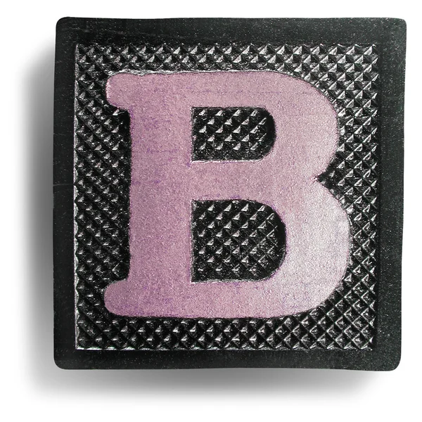 Фотография буквы B игровой плитки — стоковое фото