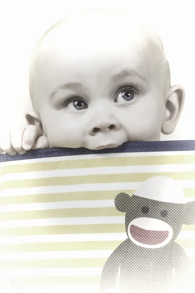 Cumpleaños niño con calcetín mono —  Fotos de Stock