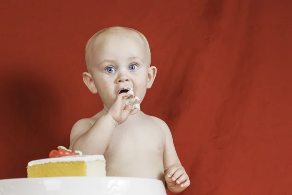 Birthday Boy Eating Cake — Stock Photo, Image