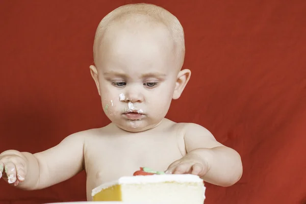 Birthday Boy Eating Cake — Stock Photo, Image
